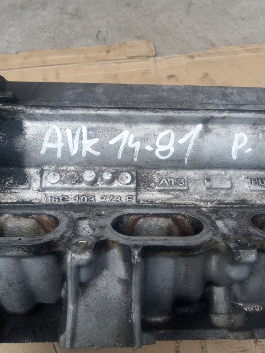 фото №16, Audi a4 b6 a6 головка правая 1-3 двигателя asn bbj avk 06c103373e 14-81