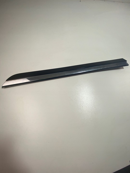 фото №1, Volkswagen оригінальний номер 3g0854949d планка двері