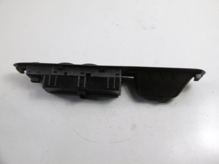 фото №7, Kia joice выключатель стёкла перед левый 621w02250