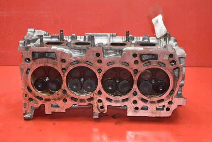 фото №5, Головка двигателя nissan primera p12 2.0 16v 140 km 01-08