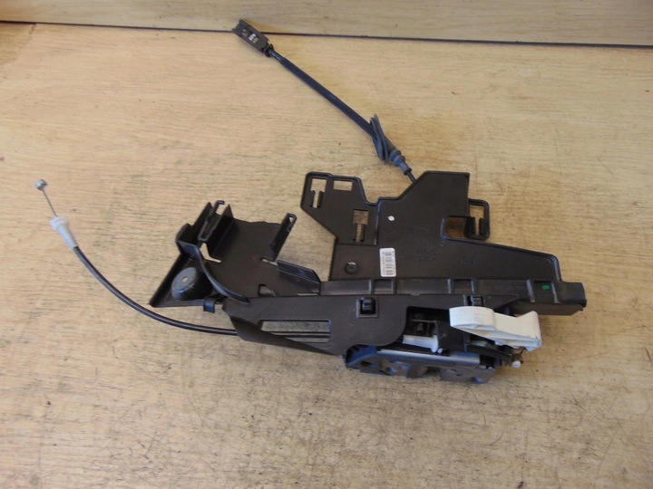 фото №5, Замок дверь правый перед ford fiesta mk7 4pin евро