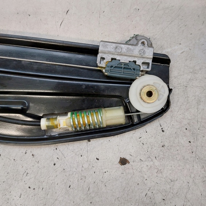 фото №8, Bmw 7 e65 рестайлинг стеклоподъемник правый зад 9pin 7138864e 5wk1052