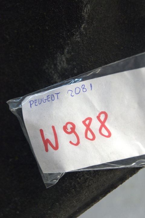 фото №10, Peugeot 208 i шумоизоляция капота + клипсы w988