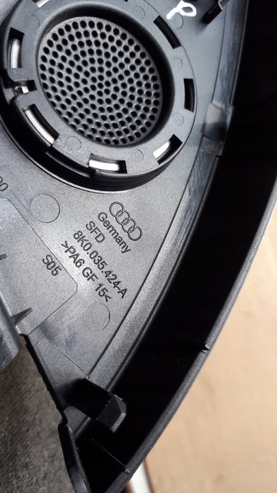 фото №7, A4 b8 s4 защита маскировочная накладка динамика левая треугольник