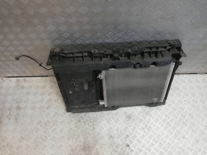 фото №5, Peugeot 208 1.4 1.6 vti радиатор pas комплект