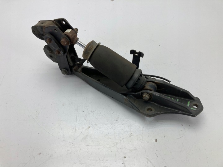 фото №9, Renault remium dxi e5 kerax кабины подвешивание зад 5010552455 5010552456