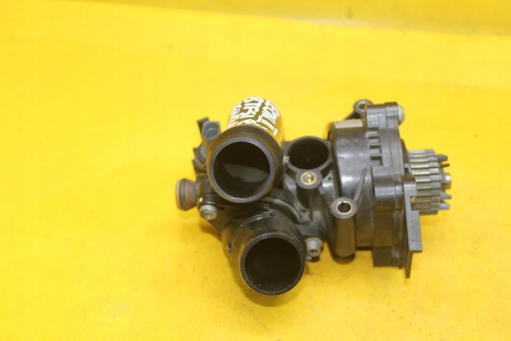 фото №5, Корпус насоса основний  leon ii audi octavia ii 1.8 tfsi 06h121026cp