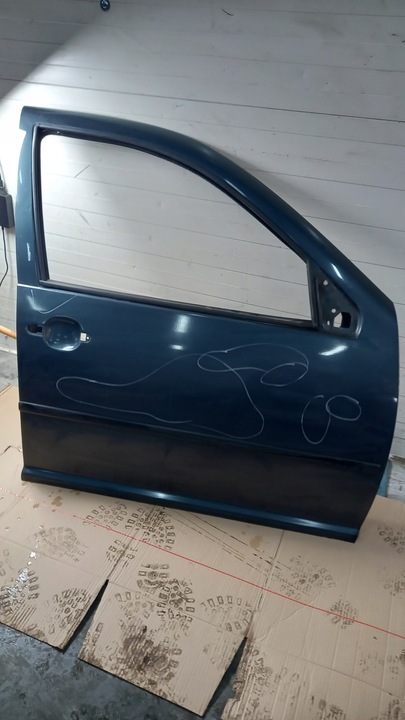 фото №1, Дверь правые перед vw golf iv 01r 5дверь
