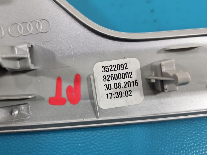 фото №8, Молдинг dekor панелі audi a4 b9 82600002 82599002 8w0867409l 8w0867420 8w0867
