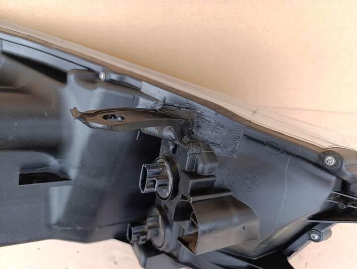 фото №7, Toyota hilux рестайлинг viii 20-23 лампа левая перед передняя фара обычный eu