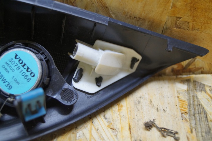 фото №5, Динамік низькочастотний перед праві volvo v70 iii