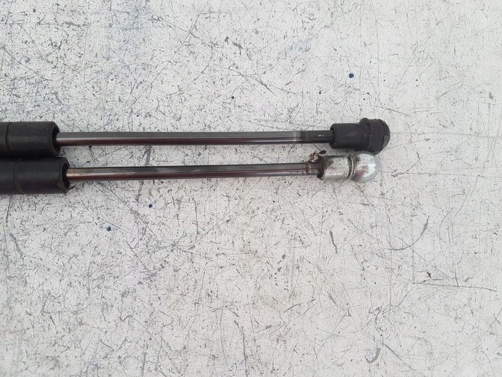 фото №4, Амортизатор крышки багажника smart fortwo комплект