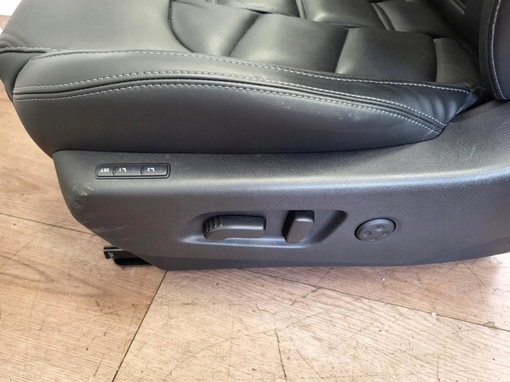 фото №9, Сиденья диван комплект nissan qashqai j11 2019r 1.3 dig-t kad