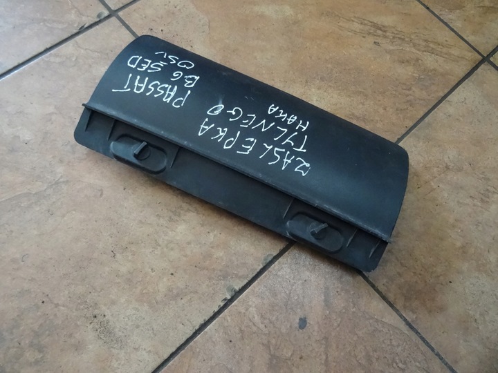 фото №3, Passat b6 2.0tdi 05' заглушка бампера фаркоп 3c5807397