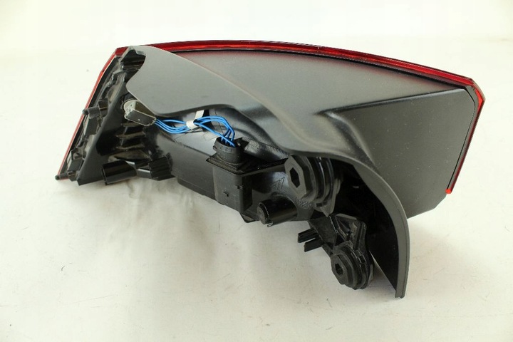 фото №6, Лампа зад права vw golf viii 8 5h0945096c