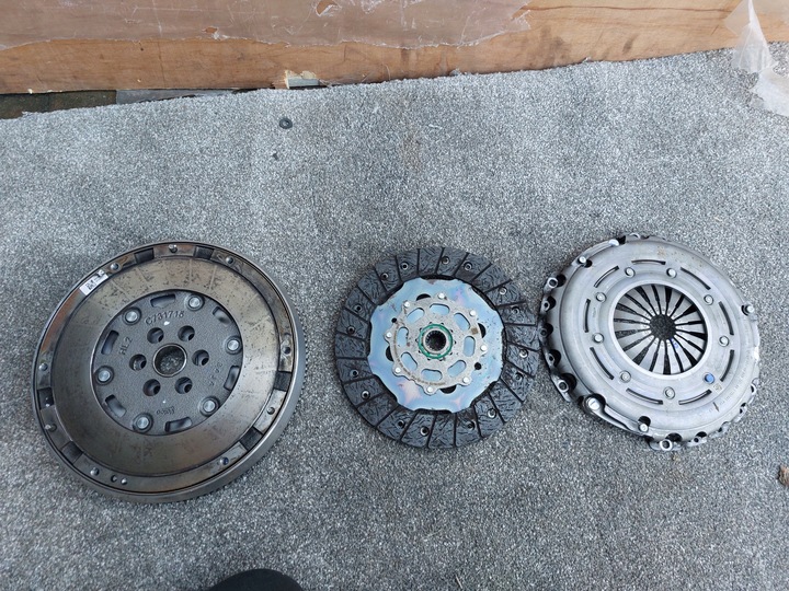 фото №1, Opel corsa f 23r сцепление двухмассовый маховик прижим 9846803480 9848930180 новое