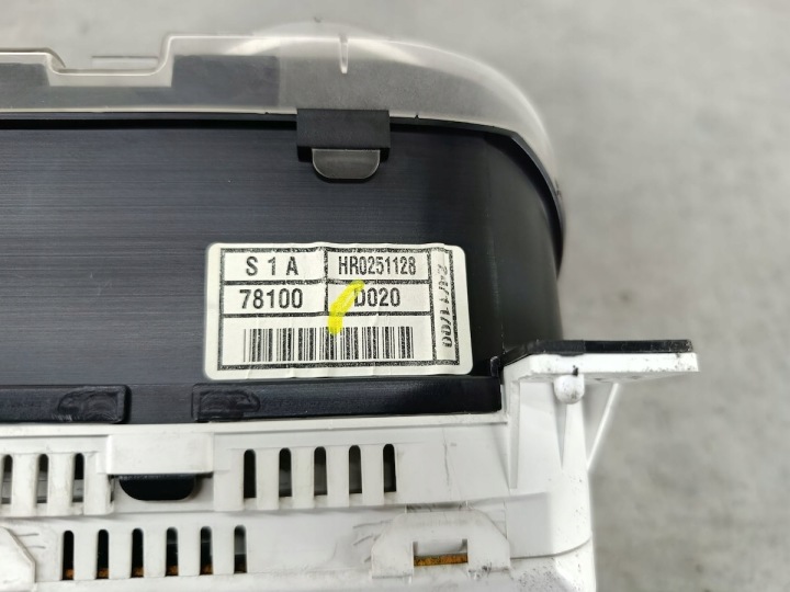 фото №8, Спидометр honda accord vi hr-0251 hr0251128 2.3 sohc vtec 154km