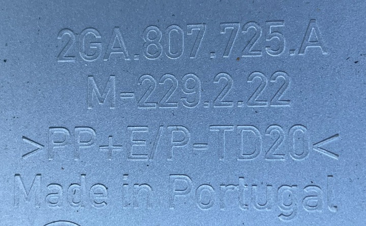 фото №9, Vw t-roc рестайлінг 2021 - молдинг бампера зад 2ga807725a