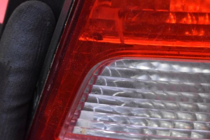 фото №9, Фара правая зад задняя 220-20762 subaru forester 2 ii 02-05
