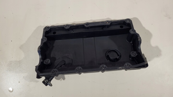 фото №4, Крышка клапанов vw passat b5 рестайлинг 1,9 tdi 038103469p