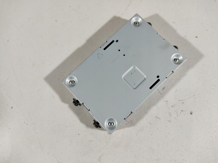 фото №6, Volvo v40 12- усилитель радио 31409953