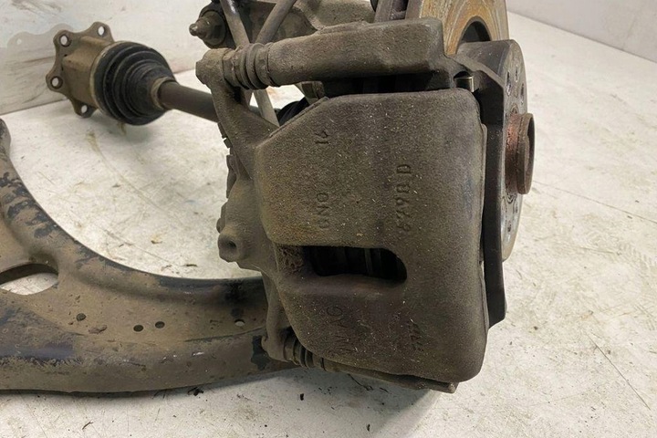 фото №6, Поворотна опора передня ліва skoda superb ii 3t4 3q0413031bg 1.97l дизель 2015