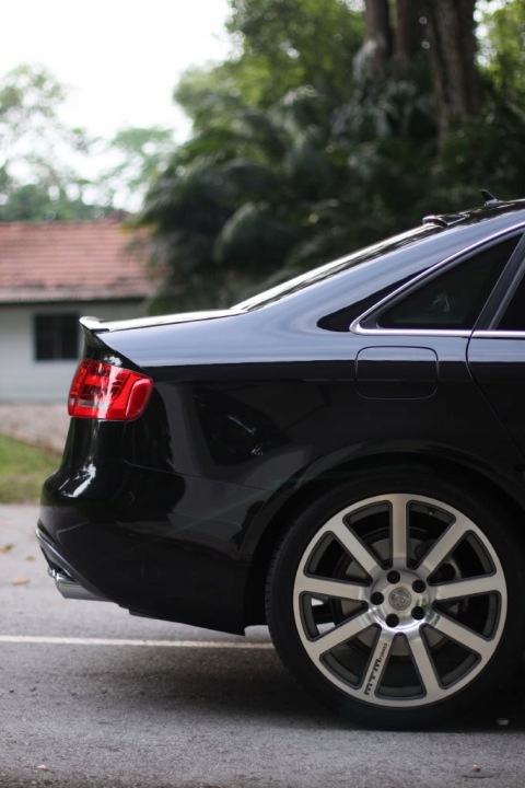 фото №9, Audi a4 b8 sedan спойлер накладка na стекло подкладка!!