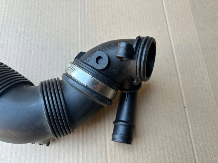 фото №9, Vw golf vii 1.6 tdi clh труба повітропровід повітря 5q0129635 5q0129654g