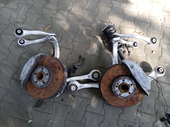 фото №1, Mercedes w205 купе 2.2 cdi підвішування поворотна опора ліві праві