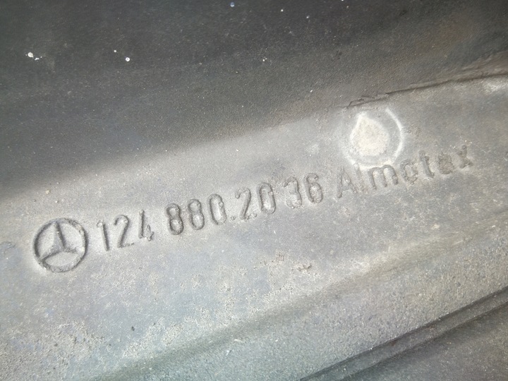фото №6, Корпус захист радіатор масла mercedes c124 w124 124 3,0-24v 300ce-24v