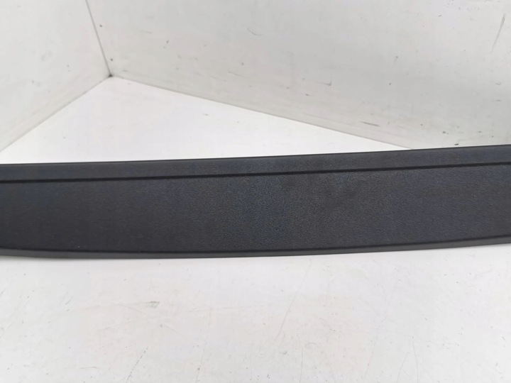 фото №11, Audi a1 2022 оббивка задньої кришки багажника