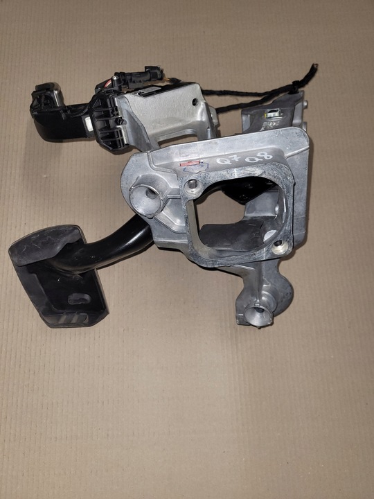 фото №5, Audi q7 4m q8 педаль гальма газу