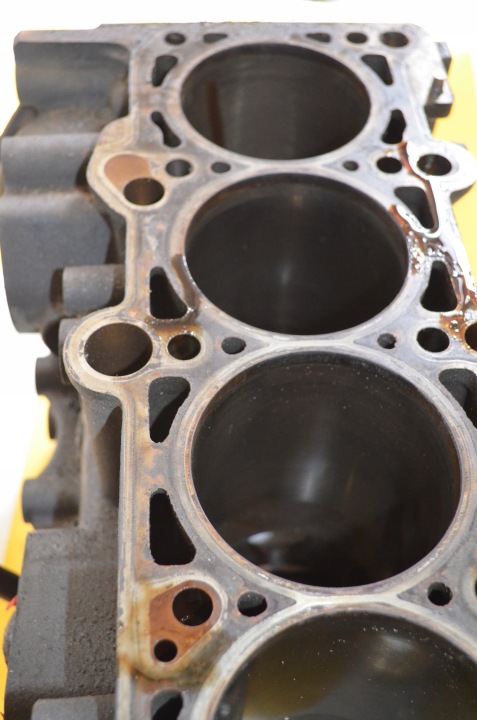 фото №13, Блок двигателя низ 1.8 t bfb avj bex audi a4 b7 vw seat 06a103021k