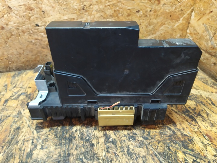 фото №5, Mercedes w204 модуль sam предохранители 2049006301