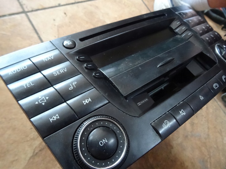 фото №3, W211 2.7d 02' радио радиопроигрыватель cd a2118201079