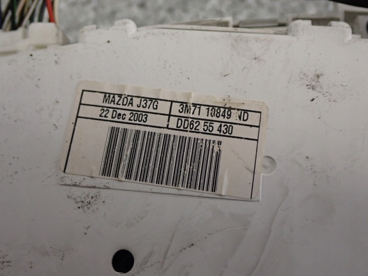 фото №5, Mazda2 mazda 2 dy 1.4 d 02-07 панель приладів