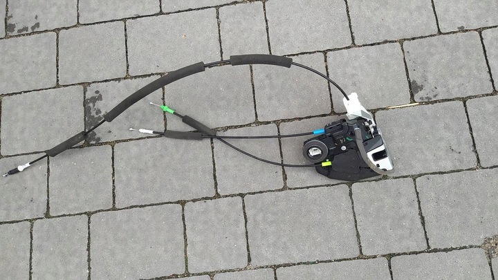 фото №1, Toyota c-hr 16- замок двері зад лівий