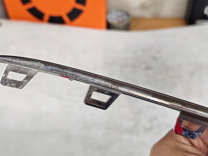 фото №6, Mercedes eqb x243 планка хром решітка праві нижній a2438884800