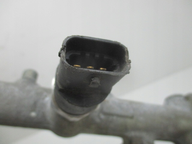 фото №3, Laguna 1.9 master 2.5 dci датчик тиску пального