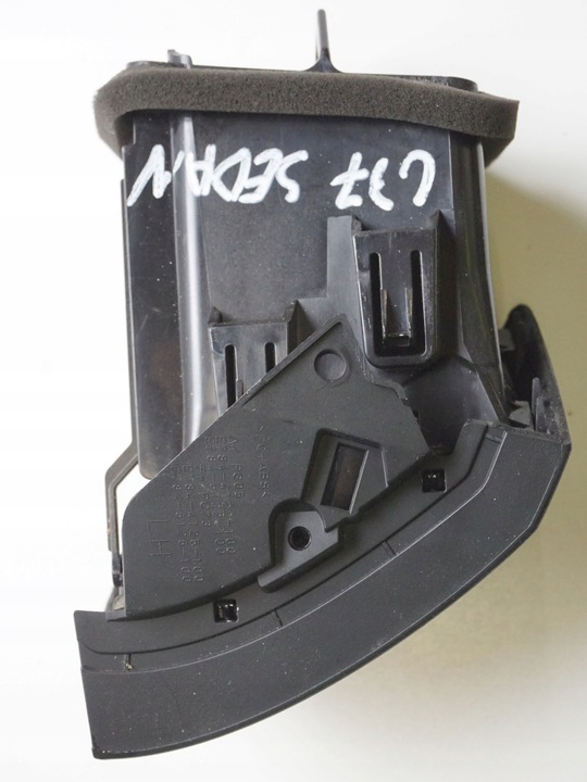 фото №7, Решітка повітропровід панелі розподільчої ліва infiniti g37 68761jk00a