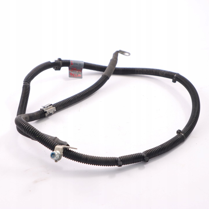 фото №12, Mercedes w176 w246 om651 шланг генератора i предохранителей акумулятора