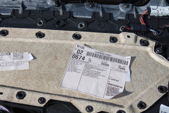 фото №9, Боковина двері оббивка vw passat b8 праві рестайлінг eu