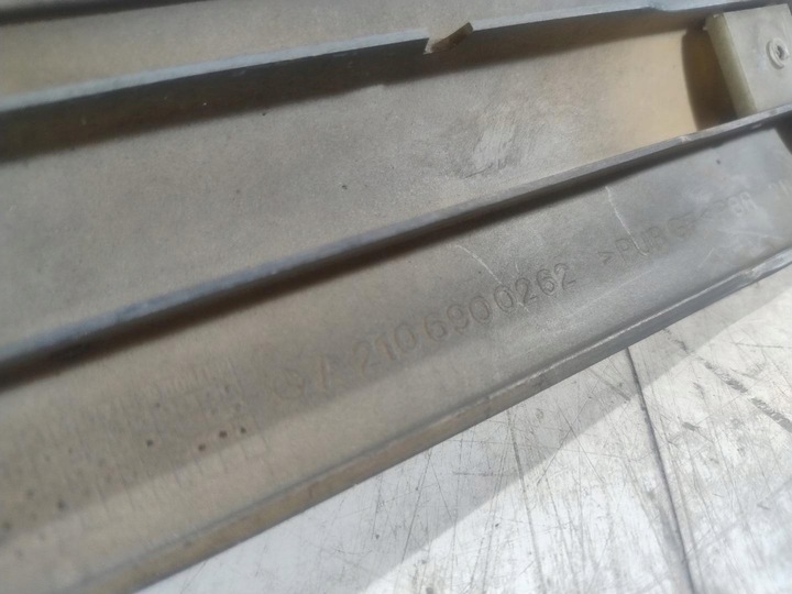 фото №7, Планка дверь левый зад mercedes w210 189 a2106900262