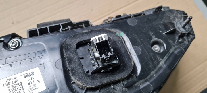 фото №11, Sq7 4m q7 лампа led option i ліва зад usa na запчастини електроніка 4m0945093g