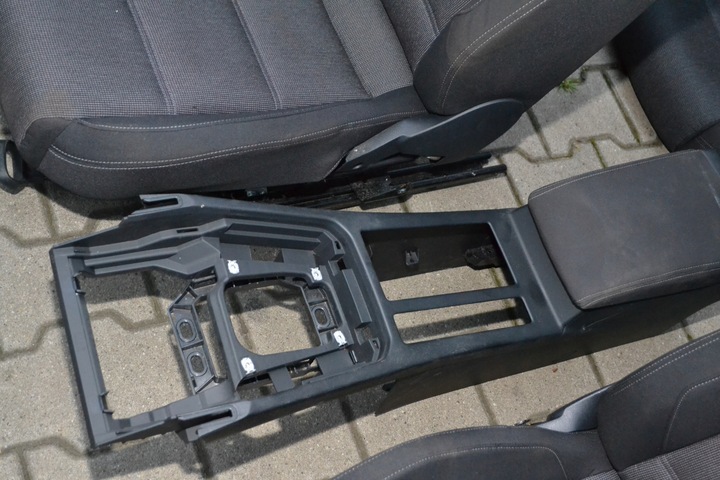 фото №15, Vw passat b8 сиденья диван обшивки туннель комплект набор ergocomfort