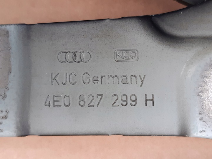 фото №10, Audi a8 d3 петля кришки багажника лівий + праві kpl