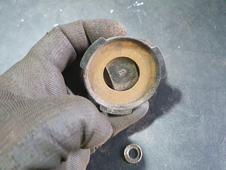 фото №7, Fiat 126 кнопка сигнал кермо клаксон