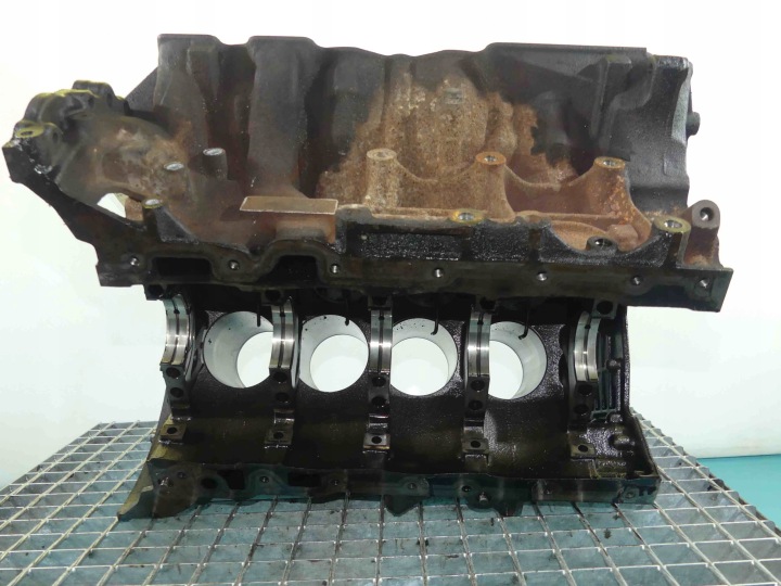 фото №9, Блок  двигуна range rover iii l322 v8 na столик