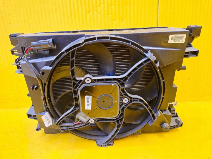 фото №10, Renault zoe pas перед радиаторы комплект электрик 214814252r