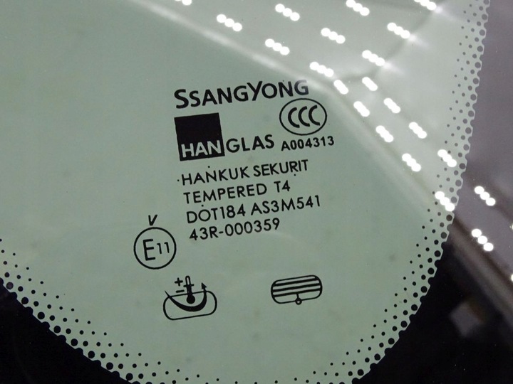 фото №3, Ssangyong rexton 01-06 стекло кузовная правые зад